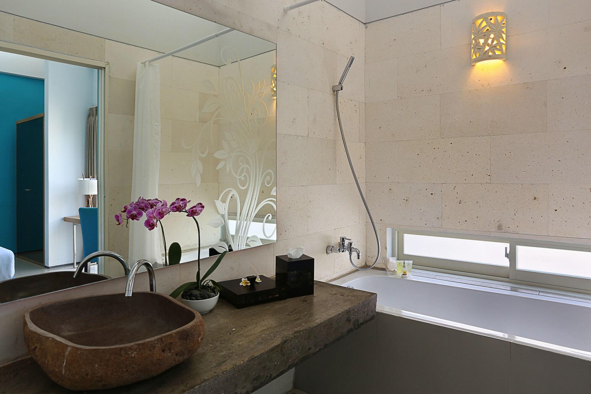 Garden Bay View Villa Nusa Dua  Exterior photo